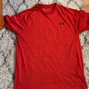 Mens underarmour shirt orange medium size